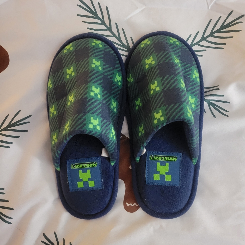 Kid's Minecraft Slippers